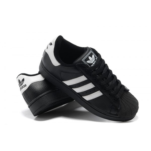 chaussure adidas femme noir et blanc pas cher