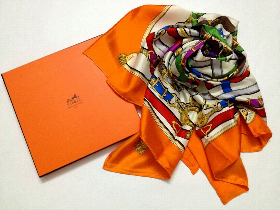 prix foulard hermes neuf